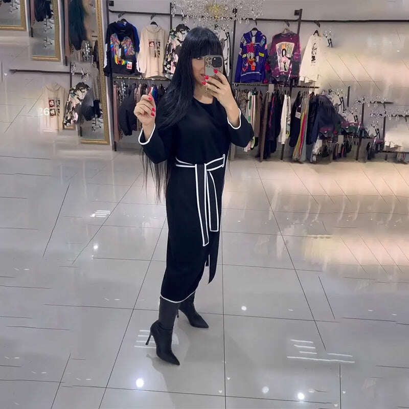 Vestido feminino da moda com mangas compridas na cintura