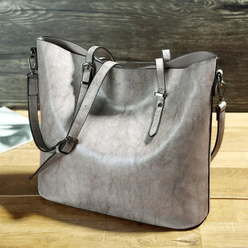 Bolsa de couro feita à mão