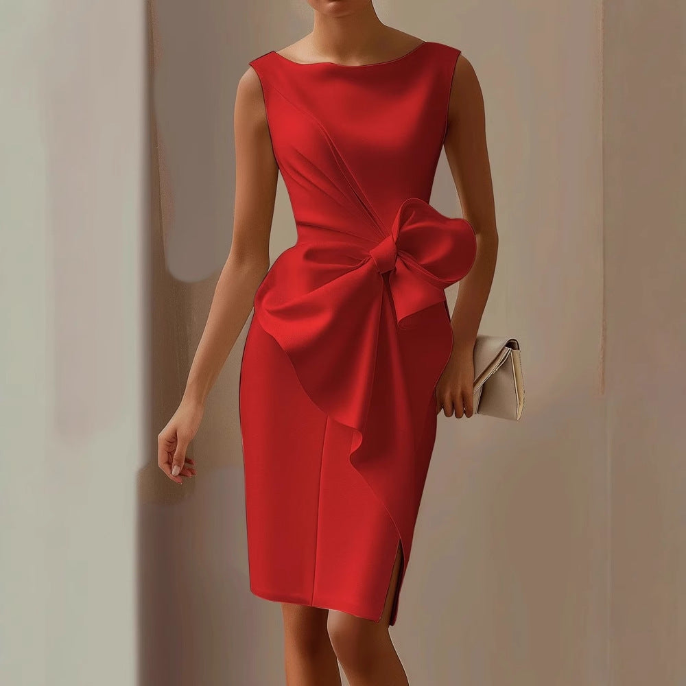 Elegantiška suknelė su kaspinu
