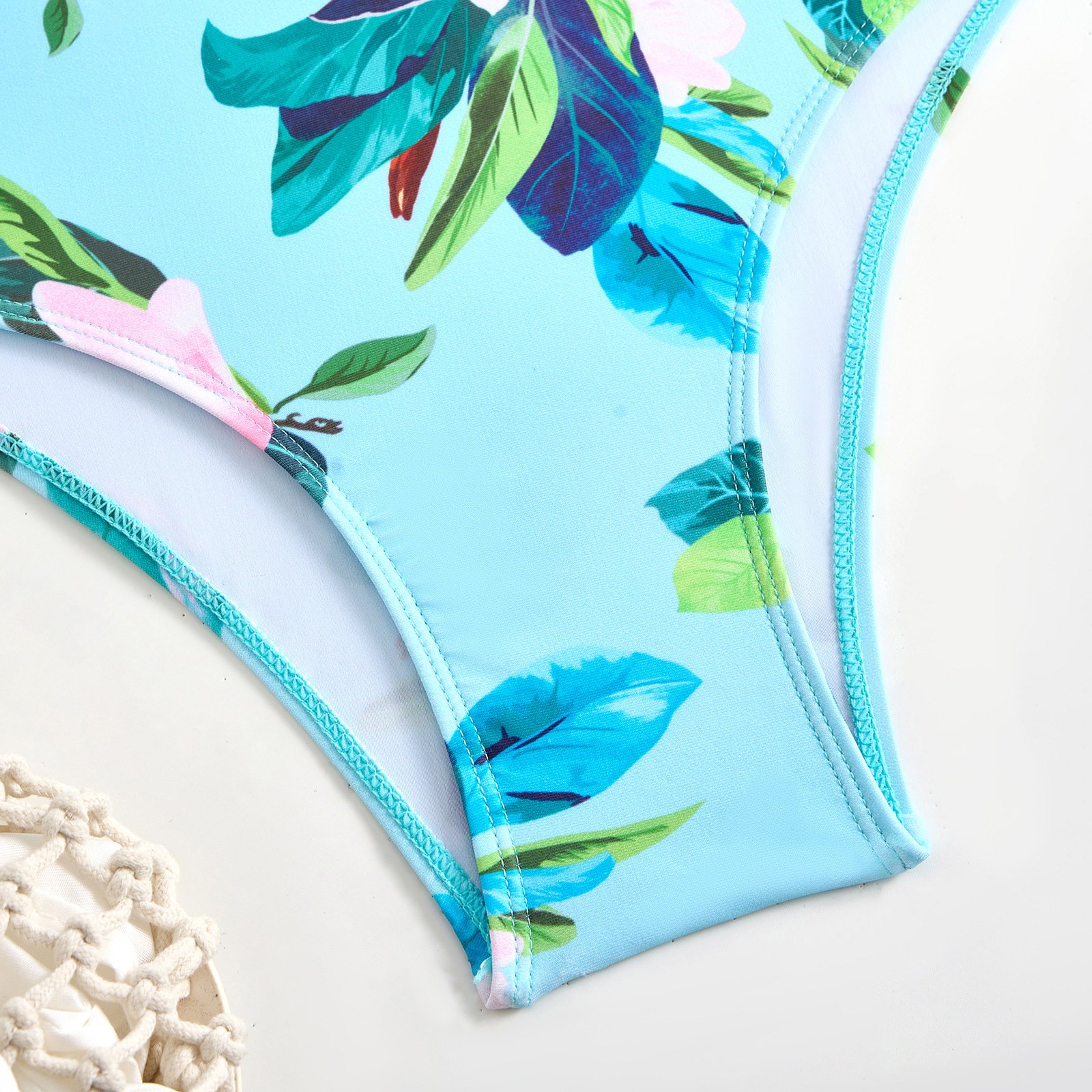 💖 Unique and Elegant 👙 V Neck Floral Printed  Ruffled Wrap Skirt Swimsuit Set