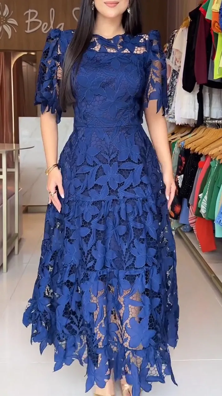 🔥Women's dress with a round neckline and a cutout at the waist, with a delicate cut 👗