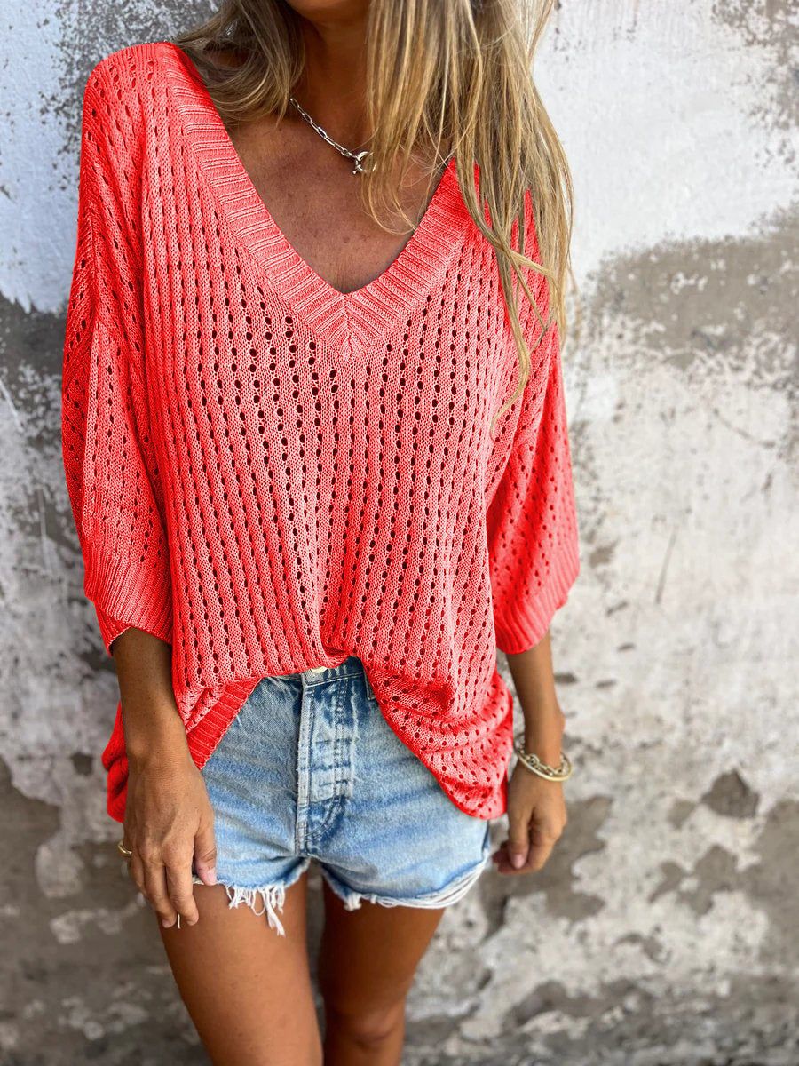 T-shirt in maglia cava con scollo a V