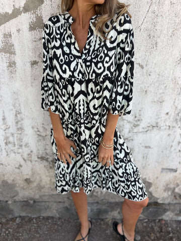 💖Limited Sale 48% OFF💖Printed V-Neck Dress with 3/4 Sleeves
