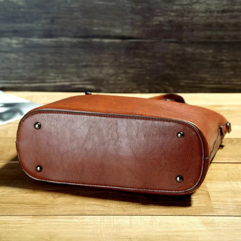 Bolsa de couro feita à mão