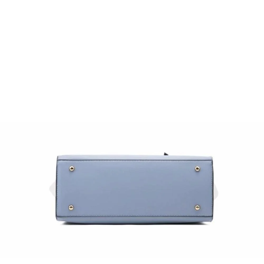 Conjunto de várias peças de bolsa de couro artesanal