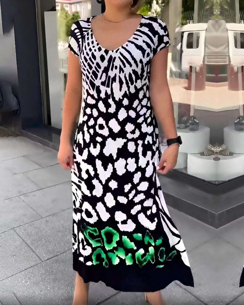 Vestido casual com mangas curtas e estampa
