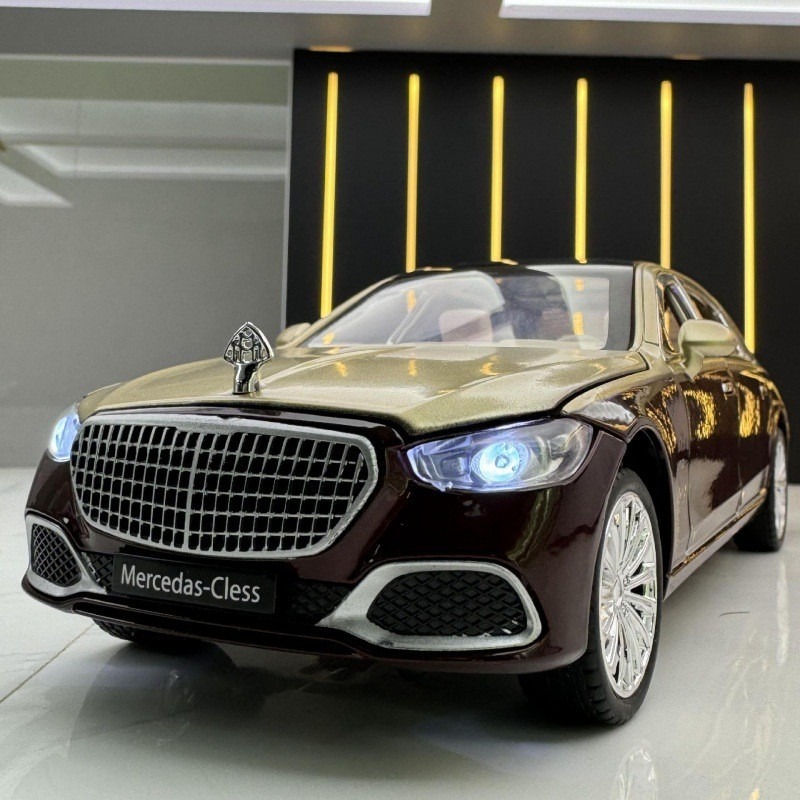 1:24   Mercedes-Benz Maybach S680