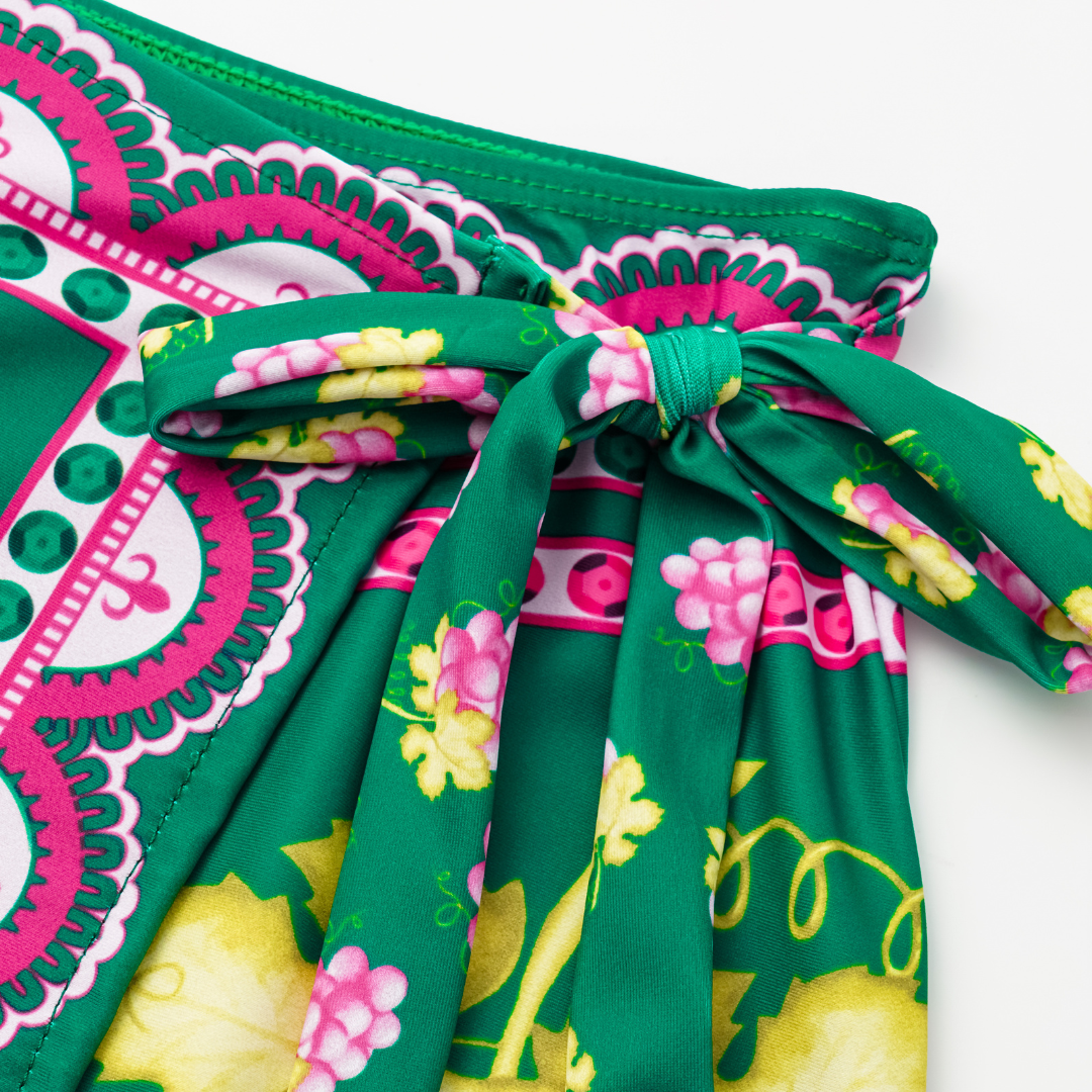 🌼 Long-sleeved Retro Green Grapes Print One Piece Swimsuit and Skirt 😍