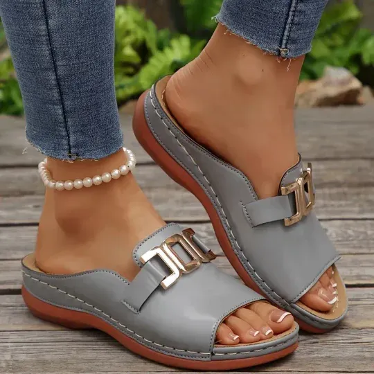 Chinelos de plataforma peep-toe – confortáveis, antiderrapantes e modernos