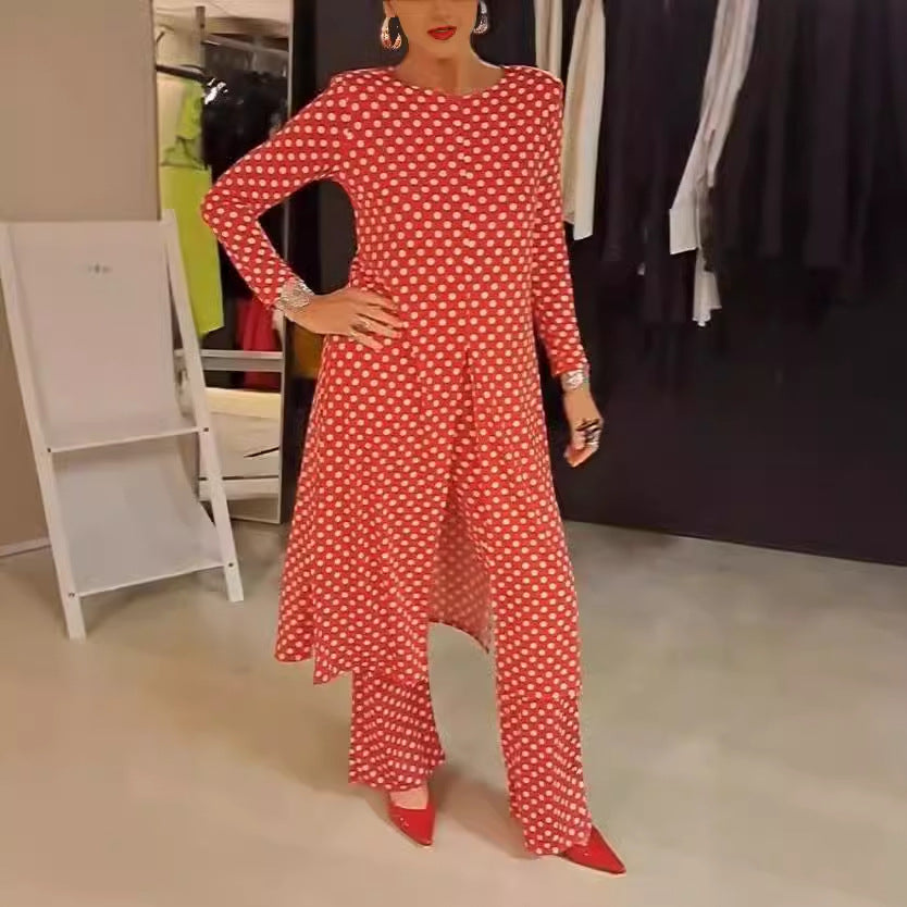 Tuta da donna con stampa a pois e maniche lunghe e scollo tondo