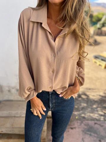 Camicia monopetto con risvolto casual