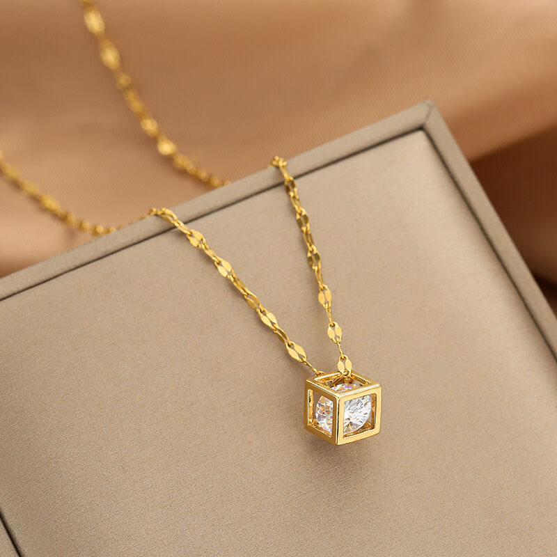 Liberação! Comemorando 176o aniversário! Vendo um colar de ouro 18K por um preço baixo