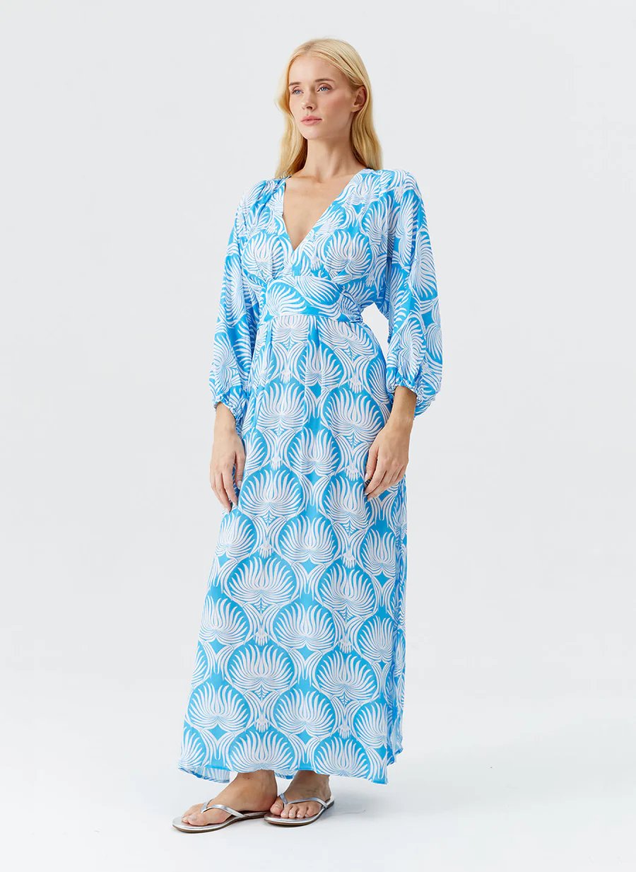 👙One-piece swimming costume with long sleeves and blue lotus pattern, paired with a skirt