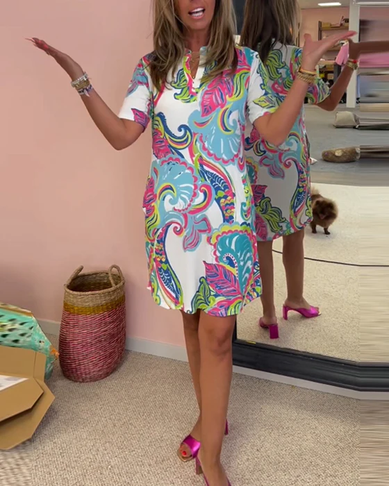 Vestido justo com estampa