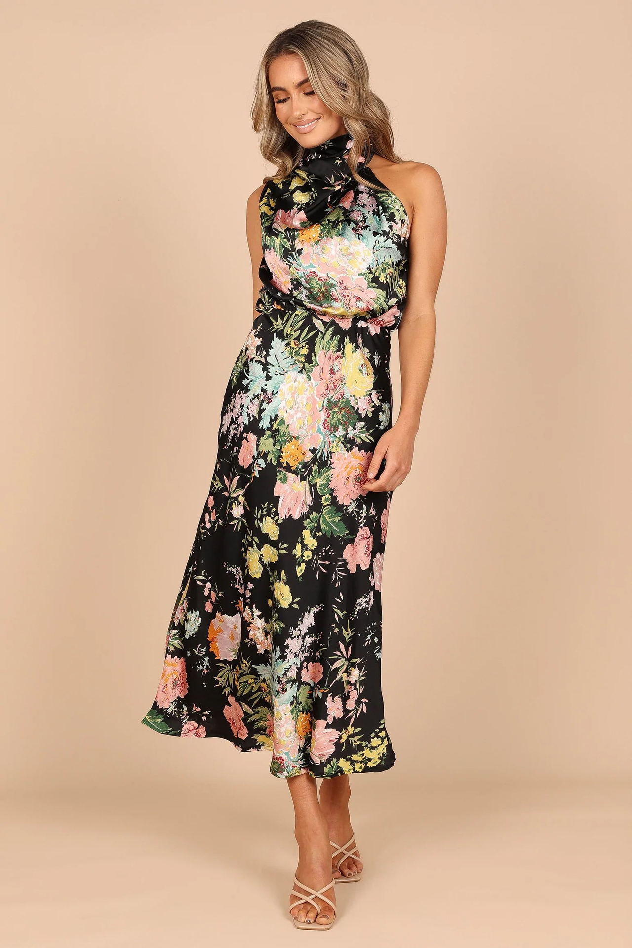 Vestido longo floral com decote redondo e cintura elástica