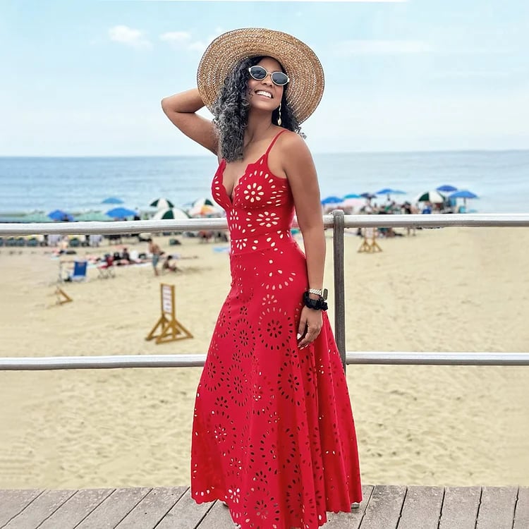 💖 2025 New 👙 Laser Cutting Flower Hollow Flared Skirt Swimsuit Set