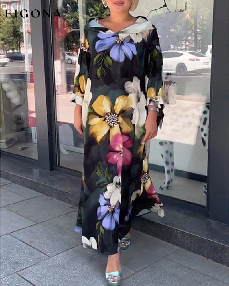 Vestido feminino com estampa floral e manga três quartos para a temporada 2024