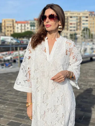 Elegante abito in pizzo da donna con scollo a V