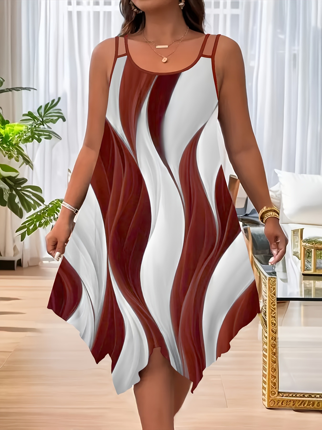 Vestido estampado contrastante da moda com alças