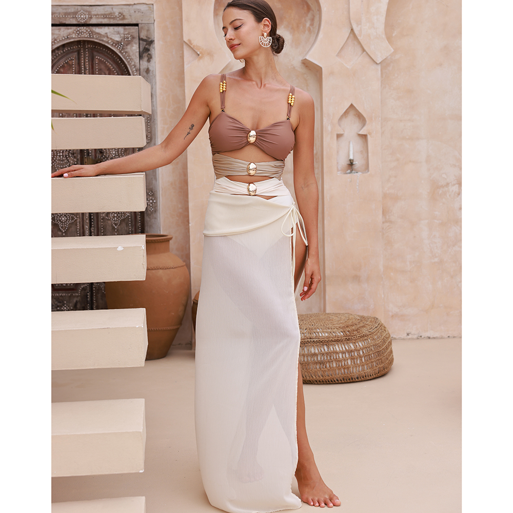 😍 Color Block Cutout One Piece Swimsuit and Sarong