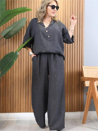 Completo casual da donna in cotone e lino a righe