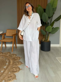 Completo casual da donna in cotone e lino a righe